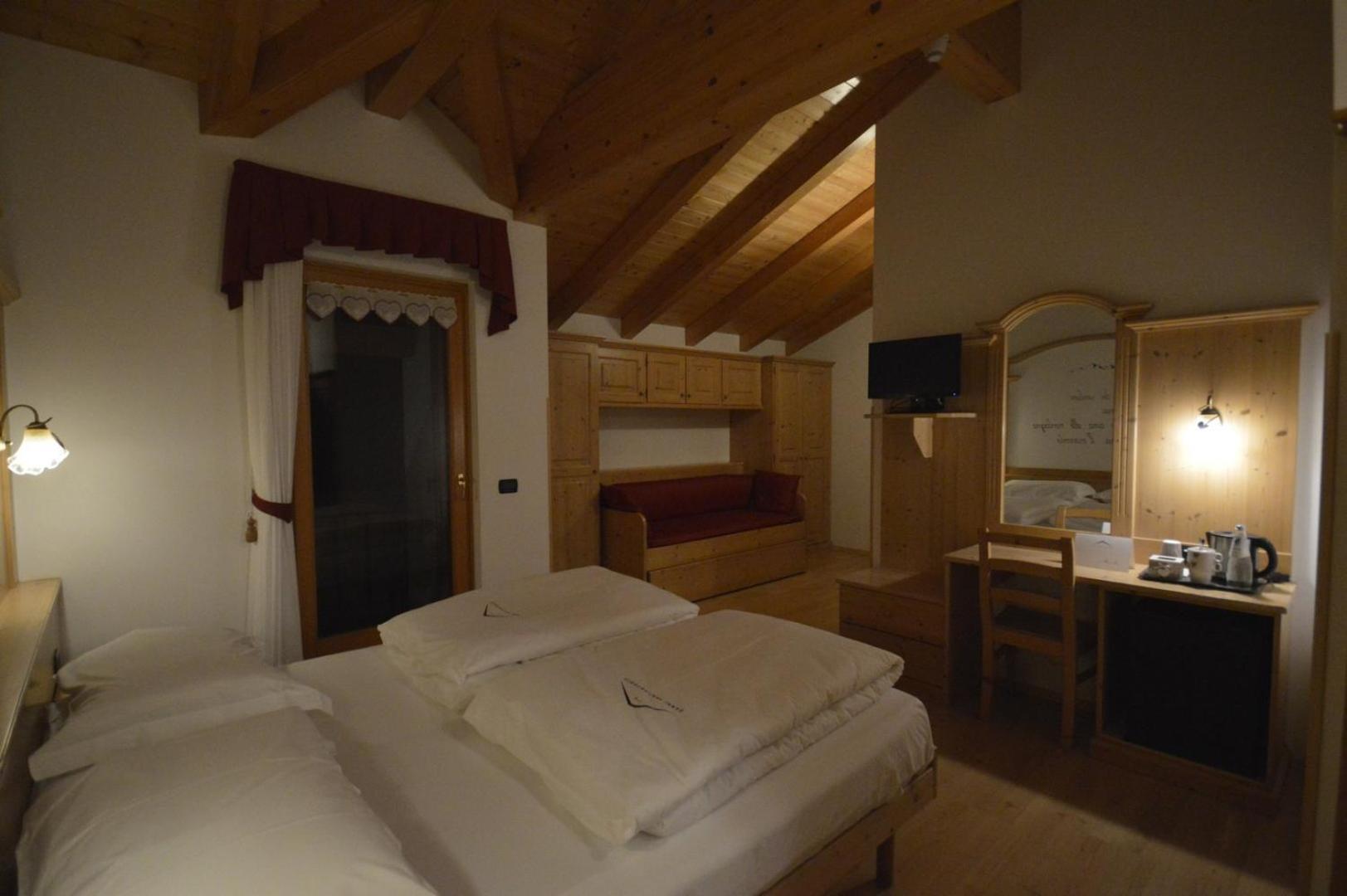 Hotel Garni Sant'Antonio Con Spa Madonna Buitenkant foto