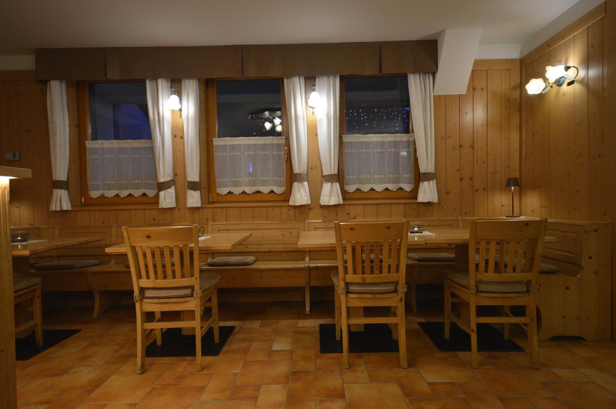 Hotel Garni Sant'Antonio Con Spa Madonna Buitenkant foto